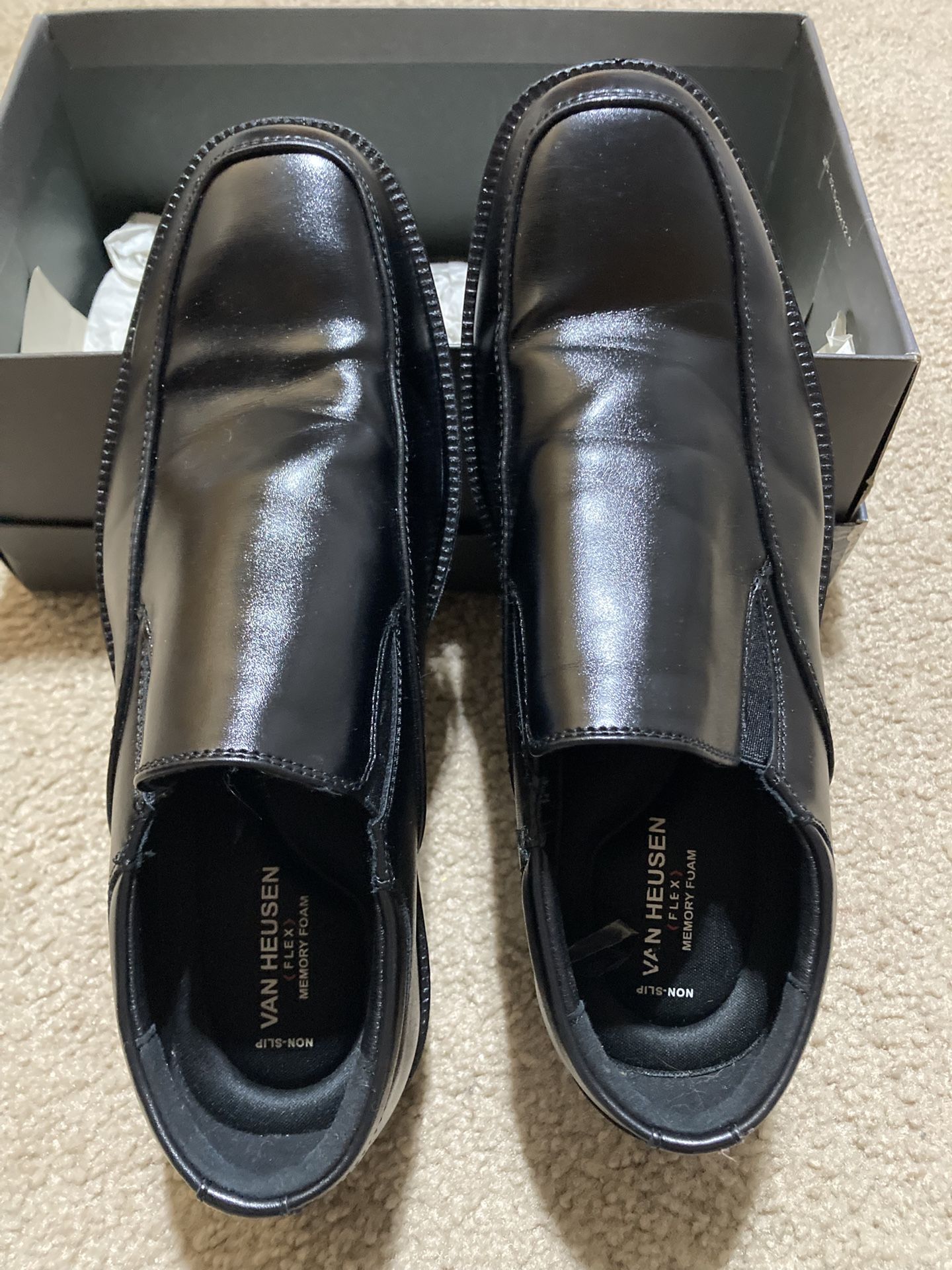 New, VAN HEUSEN flex Memory Foam Shoes Black