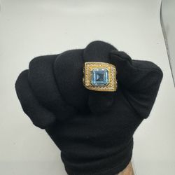 14kt Gold Blue Stone Mens Ring / 33.6g / Size 12.5