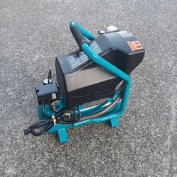 Makita MAC700-2HP Compressor Excellent Condition. Many Other Tools. For Pick Up Fremont Seattle. No Low Ball Offers Please. No Trades. Yes I Have It 