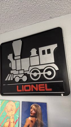Vintage Lionel Plastic Wall Sign Steam Locomotive Engine Display Plaque
