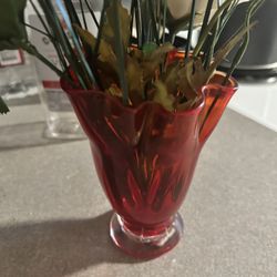Kreiss Glassware  Valued 43 $