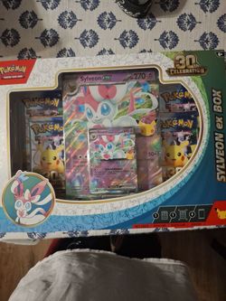 Pokémon Trading Card Game: 30th Celebration Sylveon ex Box