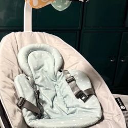 MamaRoo 5.0 Baby Swing