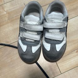 Kids Shoes Size 11