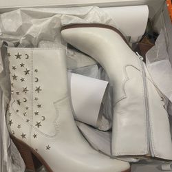 Tezza X Aldo White Boots Size 9