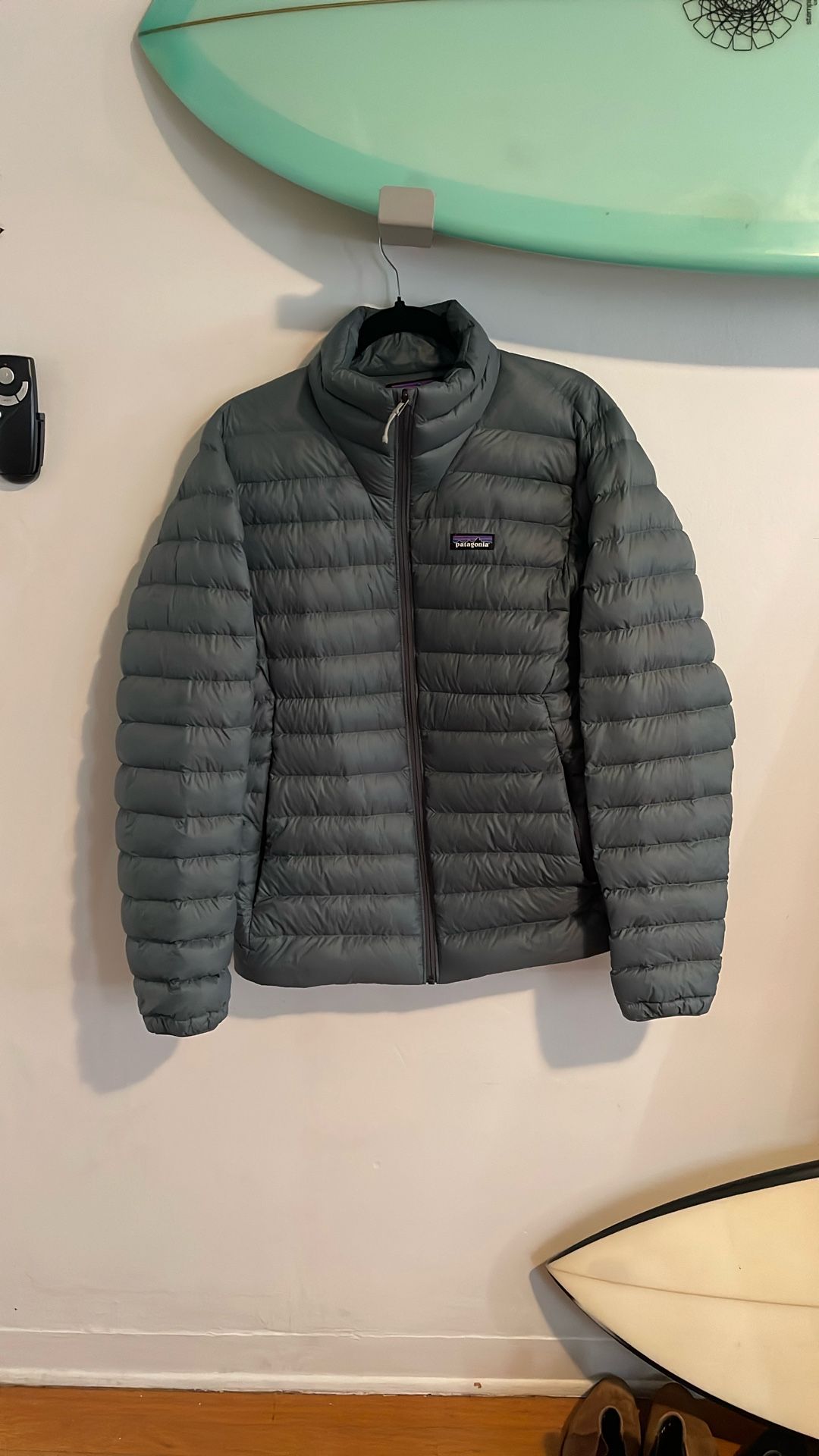 Patagonia Men’s Down Sweater - Medium