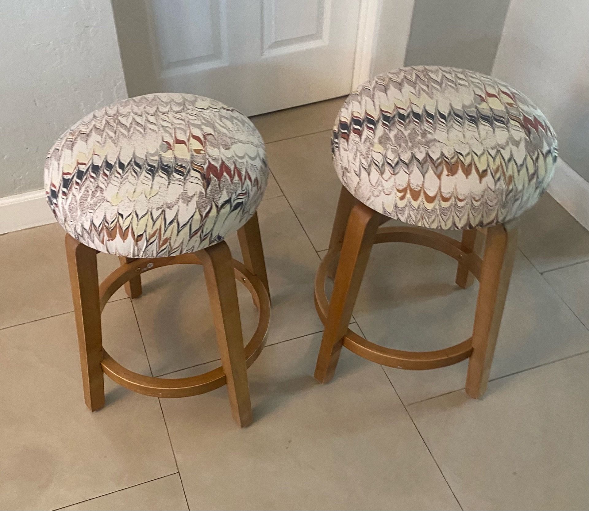 Backless Swivel Stools (2)