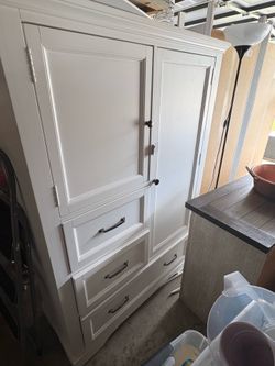 Armoire