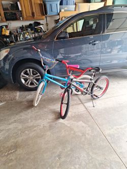 2 huffy bytes good shape. Both for 30.