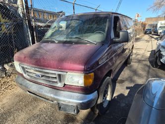 2005 Ford E150