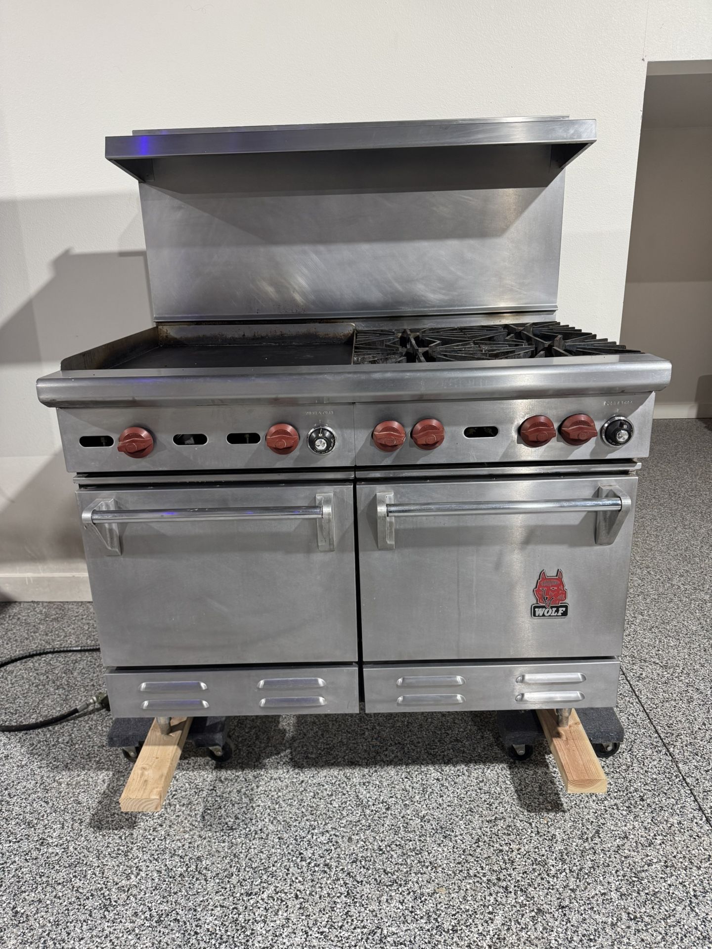 Wolf 45” Commercial Stove “ Propane”