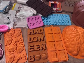Baking molds $20