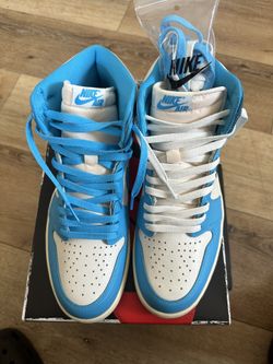 Jordan 1 UNC 