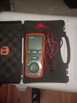 E tech megohmmeter model 380260