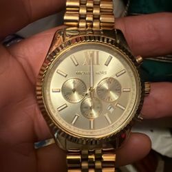 Men’s Michael Kors Gold Watch 