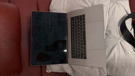 MacBook Pro 15 inch 2018