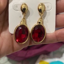 Aretes De Piedra Roja Tiene 4baños De Oro De 18k No Mancha La Piel