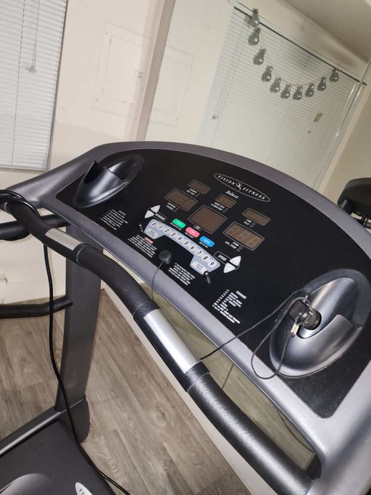 vision fitness treadmill t9450 for Sale in Kent, WA OfferUp