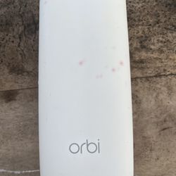 NETGEAR Orbi RBW30 Wall Plug WiFi Extender