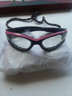 Girls Pink Global vision Hawkeye Glasses