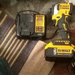 DeWalt Hammer drill Brushless 20v Max With Battery And Fast Charger