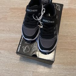 Skechers