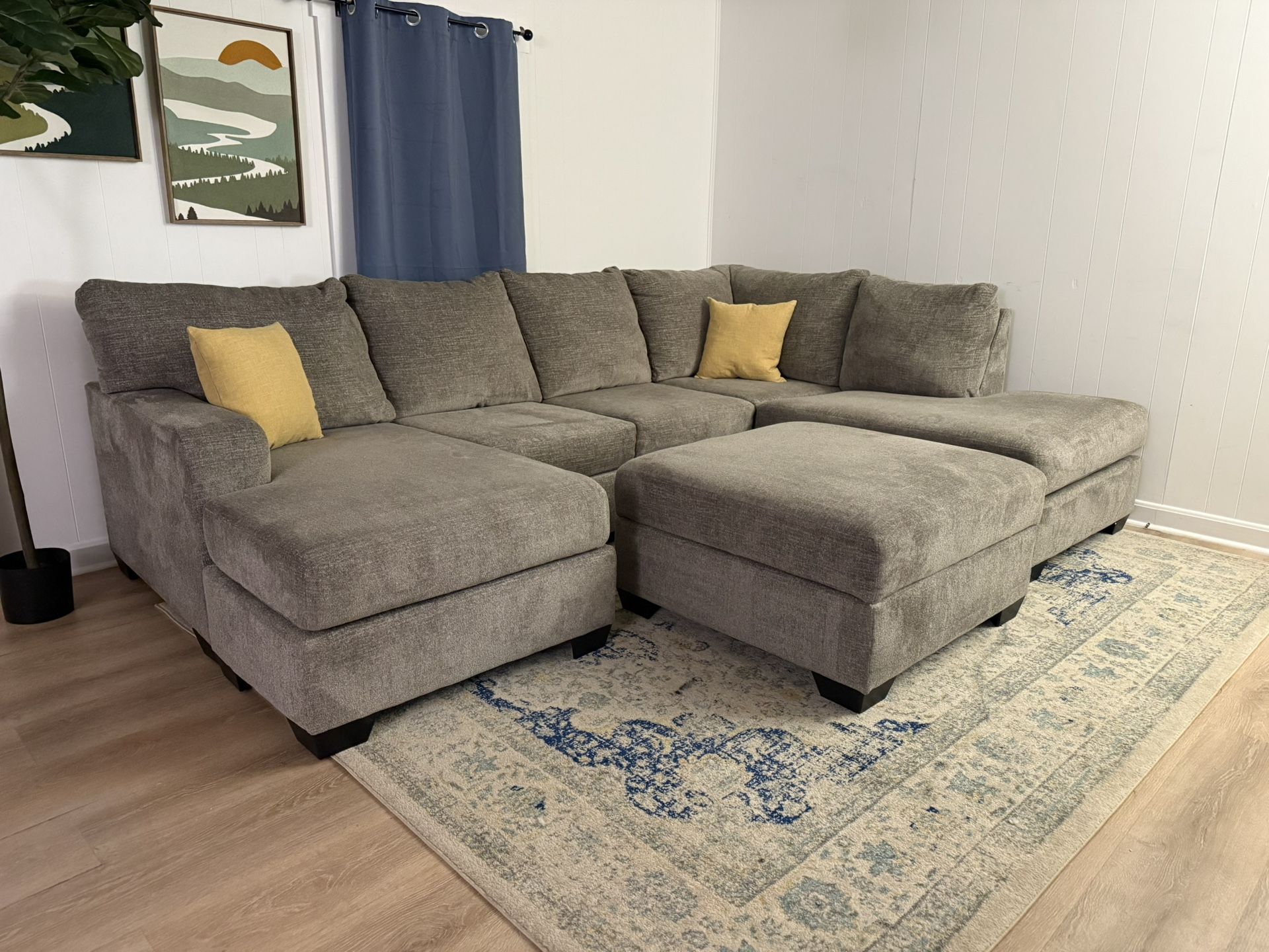 Gray Sectional w/ Storage ottoman, Delivery Available