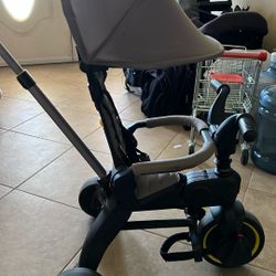 Doona Baby Stroller Tricycle.  Steerable.  Optional Pedaling