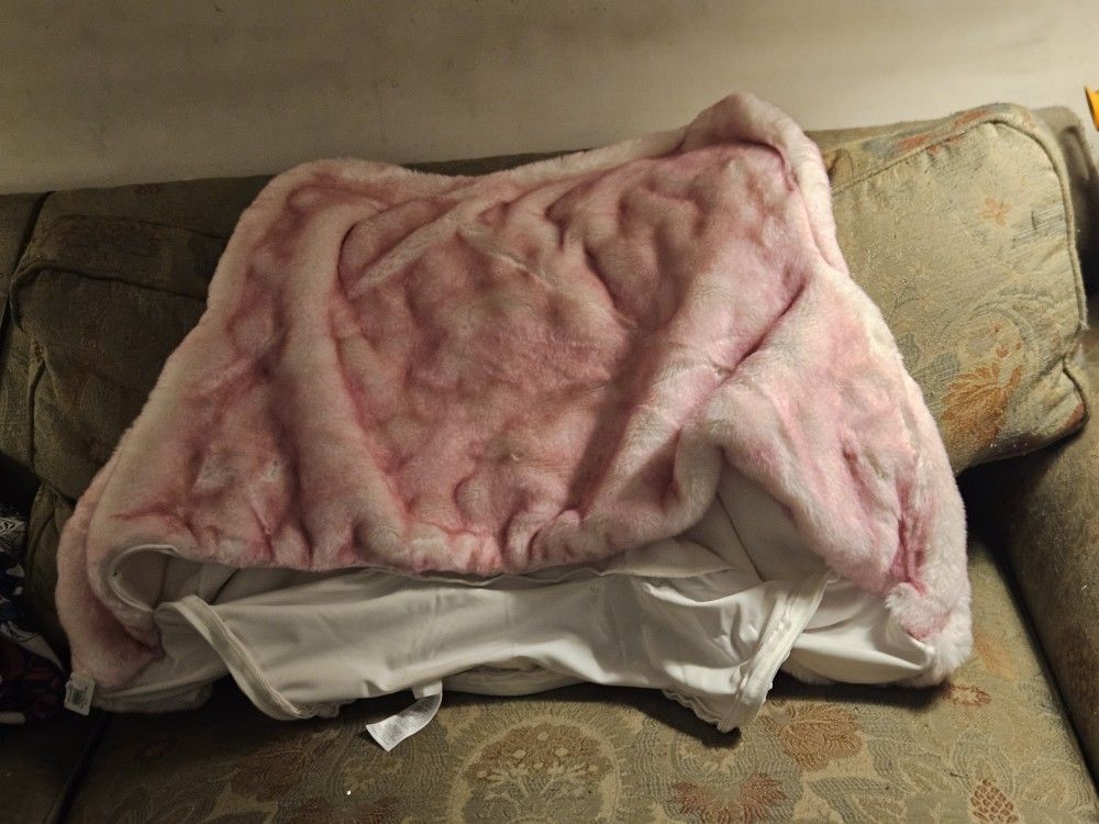 POTTERY BARN KIDS my first chair slip cover thats ponk and fuzzy brand new with tags