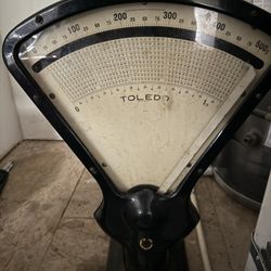 Toledo Vintage Scale