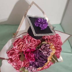 Graduation  Bouquet Rosas Eternas 