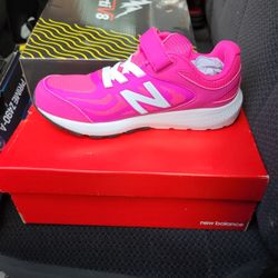 Girl New Balance
