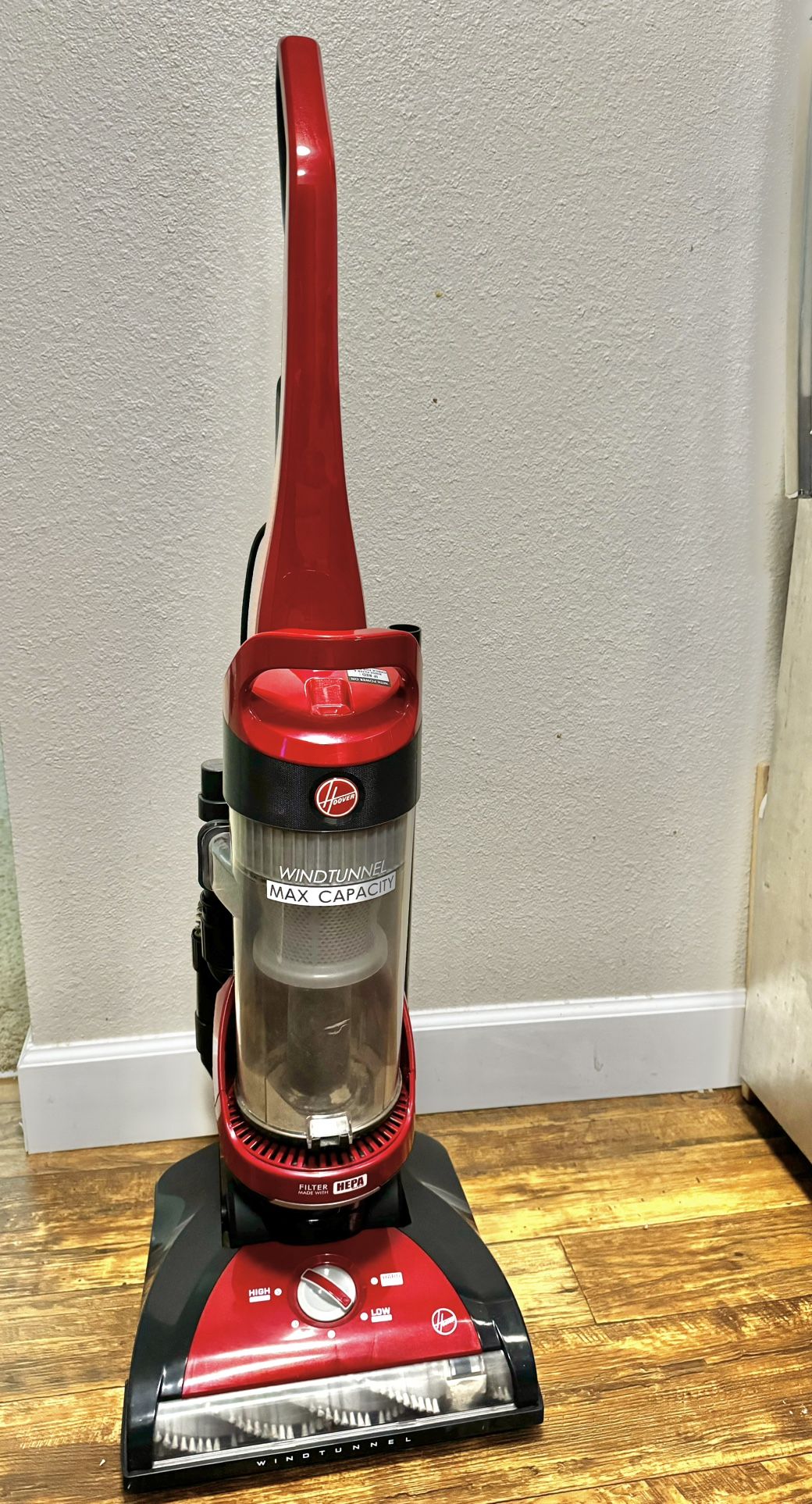 Vaccum Cleaner ( Hoover Windtunnel Max Capacity)