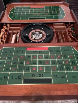 Wood Multi-Game Tabletop w/ Roulette Wheel & Layout, Chess & Backgammon