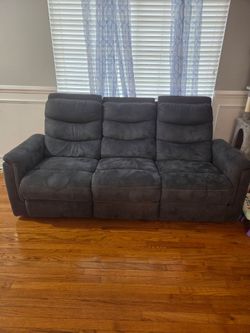 Couch set
