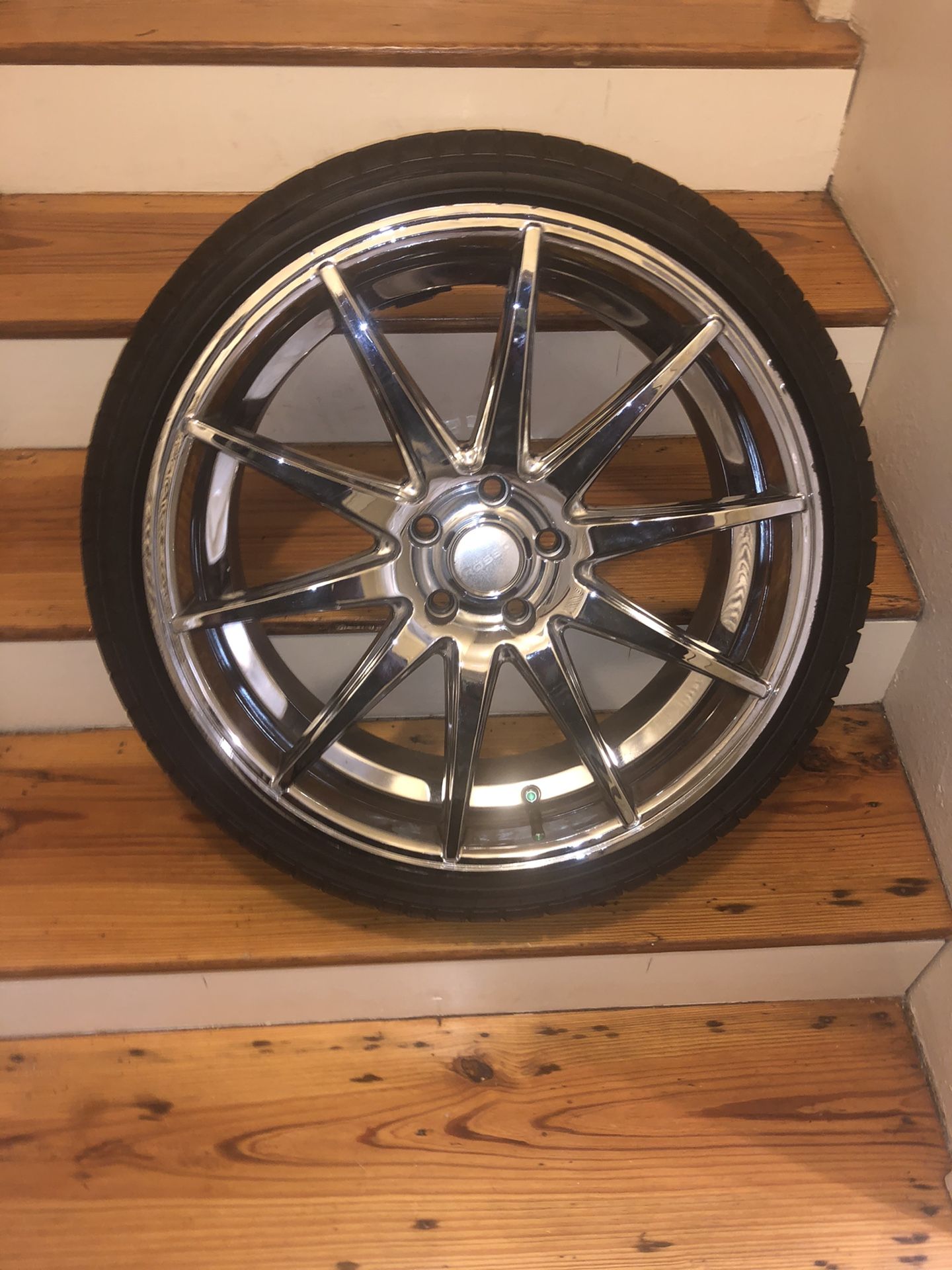 20 inch Rims w/tires 5 lug 245/35ZR20