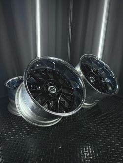 SSR Professor MS1R (17x9.5 -12) / (17x11.25 +6) (5x100) | Gloss Black | Staggered | 3-Piece