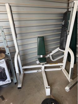 Shoulder press and bench press 250$ each or 450$ both