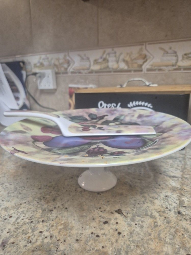  Cute Pie Plate With Knife 