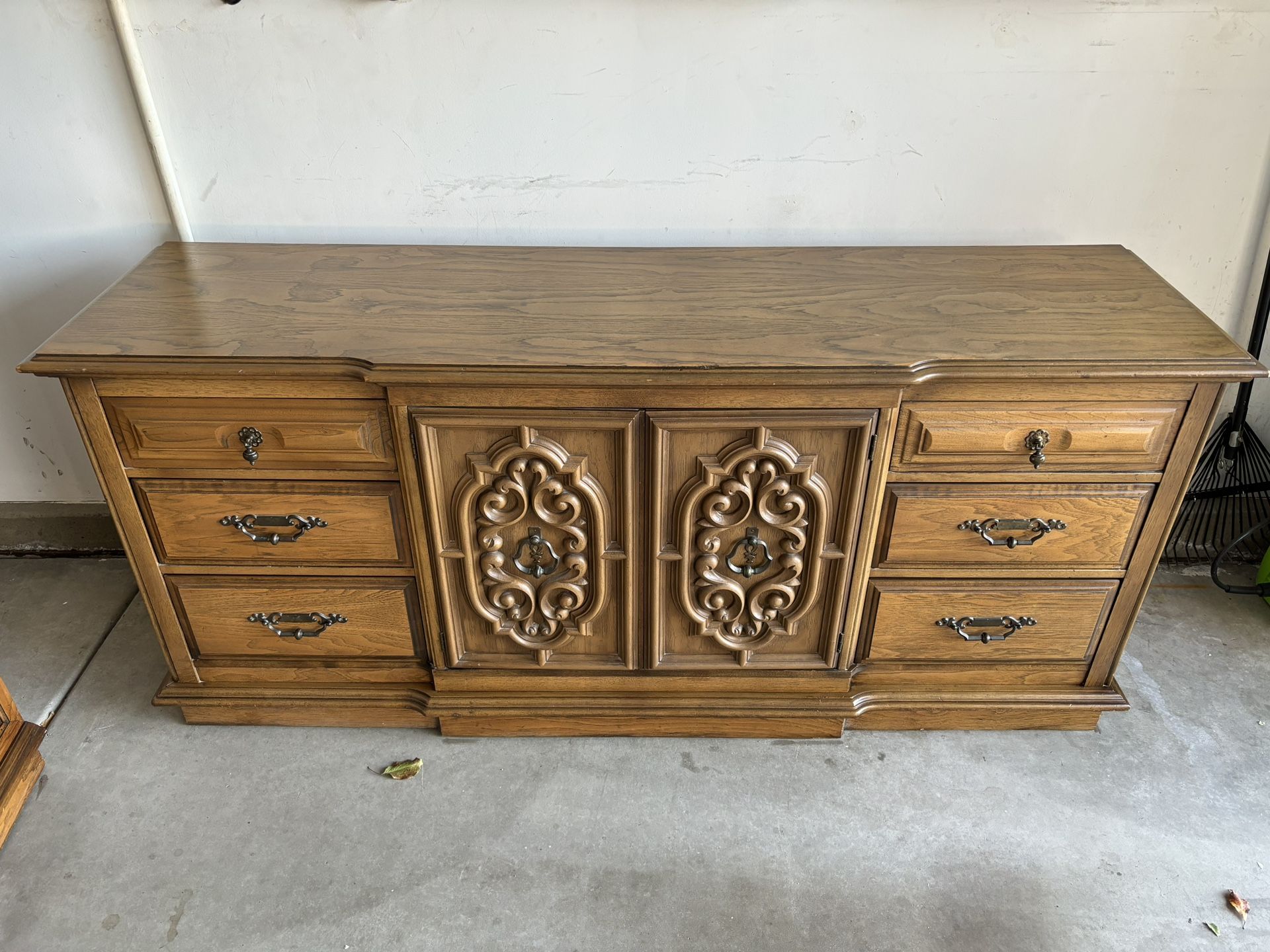 6 Piece Bedroom Dresser And Chest