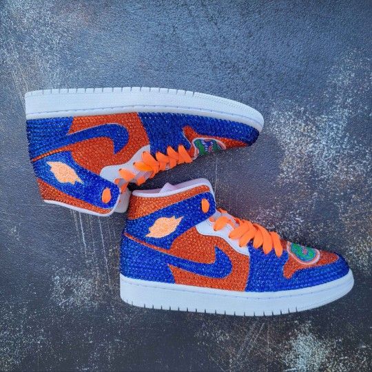 Custom Florida Gators Women's Air Jordan 1 Mid | Size 8