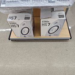 Yamaha Hs7 