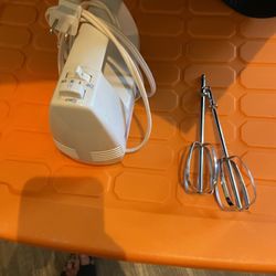 Hand Mixer 