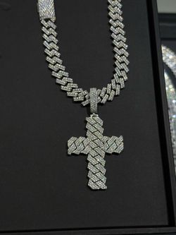 Custom VVS 15mm Moissanite Diamond Cuban Link Chain + Cuban cross pendant SET