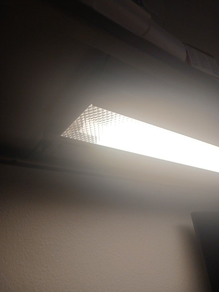 Task Lights, Under Shelf Florescent Lights
