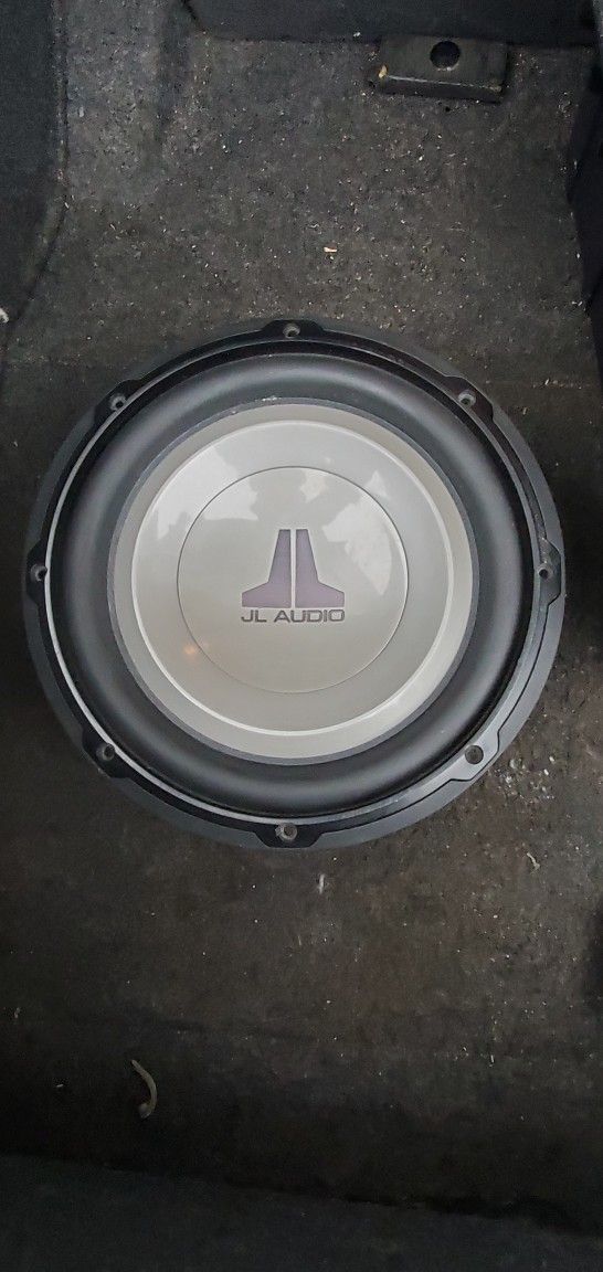 jl audio 10"