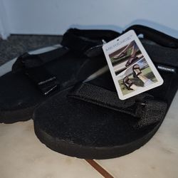 Brand New Merence sport sandals Sz 8