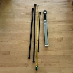 4 Adjustable Curtain Rods