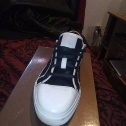 Lightly Worn Gucci Shoes For Sale