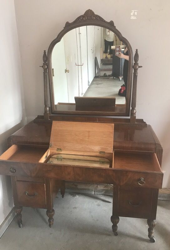 Antique Vanity For In Stillwater Mn Offerup Open In The Appcontinue To Mobile Website